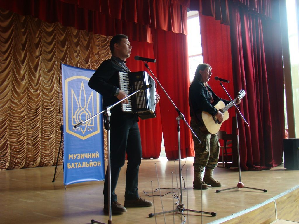 Концерт одеського етно-драйв гурту "Друже Музико" в ІДГУ