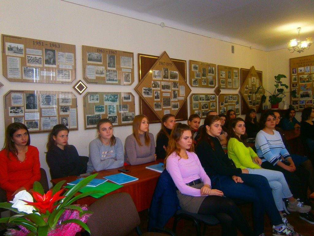 Історична екскурсія в ІДГУ в рамках тижня з нагоди річниці визволення України від німецько-фашистських загарбників