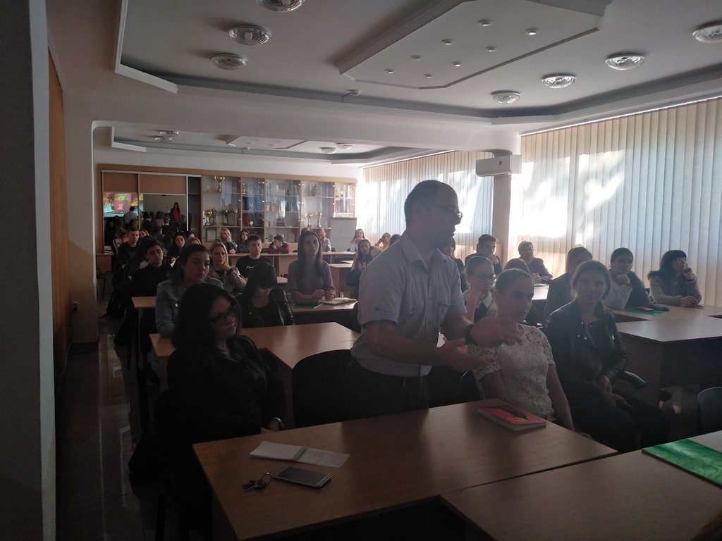 23 вересня в ІДГУ пройшла презентація книги Ольги Кирилюк "Іду на мир"