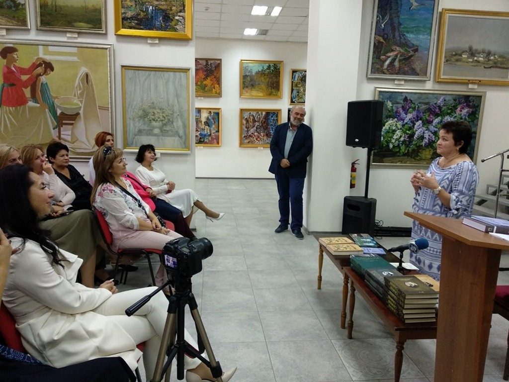 Творча зустріч з поціновувачами поетичного слова в Ізмаїльській картинній галереї
