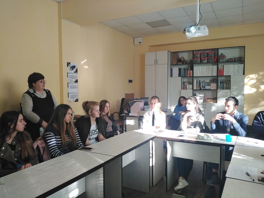 15 жовтня за сприяння Центру громадянської освіти ІДГУ організовано семінар для активної молоді про участь студентів у Проектах, які реалізуються ЄС в Україні