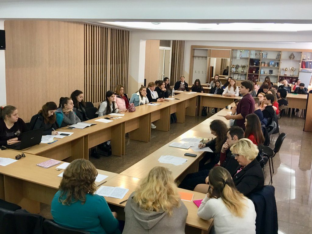 10 жовтня 2019 року в Ізмаїльському державному гуманітарному університеті відбувся круглий стіл на тему «Психологія здоров’я», присвячений Міжнародному дню психічного здоров’я