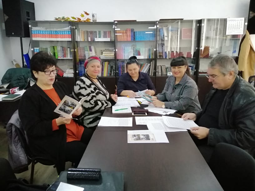 В ІДГУ відбулось активне обговорення включених до «Антології поезії Буджака» віршів талановитих румуномовних авторів