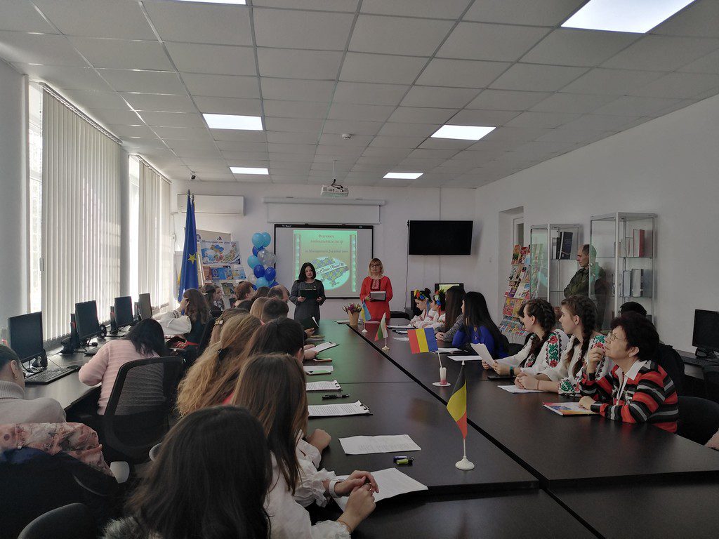 21 лютого в Інформаційному центрі Румунії при  ІДГУ відбувся фестиваль національних культур під гаслом «Нас єднає мова»