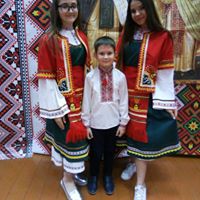 Пулсът на вековете в една дреха: българска шевица и украинска вишиванка