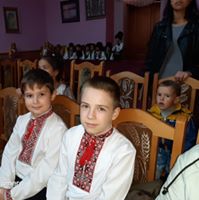 Пулсът на вековете в една дреха: българска шевица и украинска вишиванка